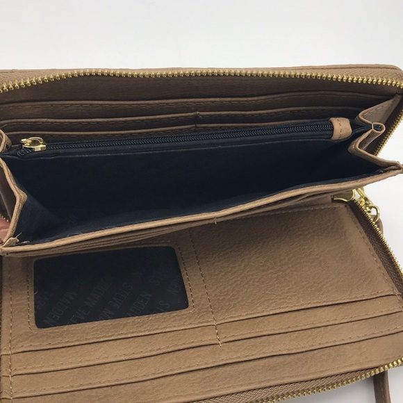 Steve Madden Tan Wallet Wristlet - Picture 6 of 6